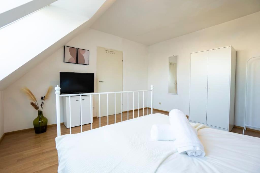 Stylish 2 Floor Penthouse • 15 Min To City Center Viyana Dış mekan fotoğraf