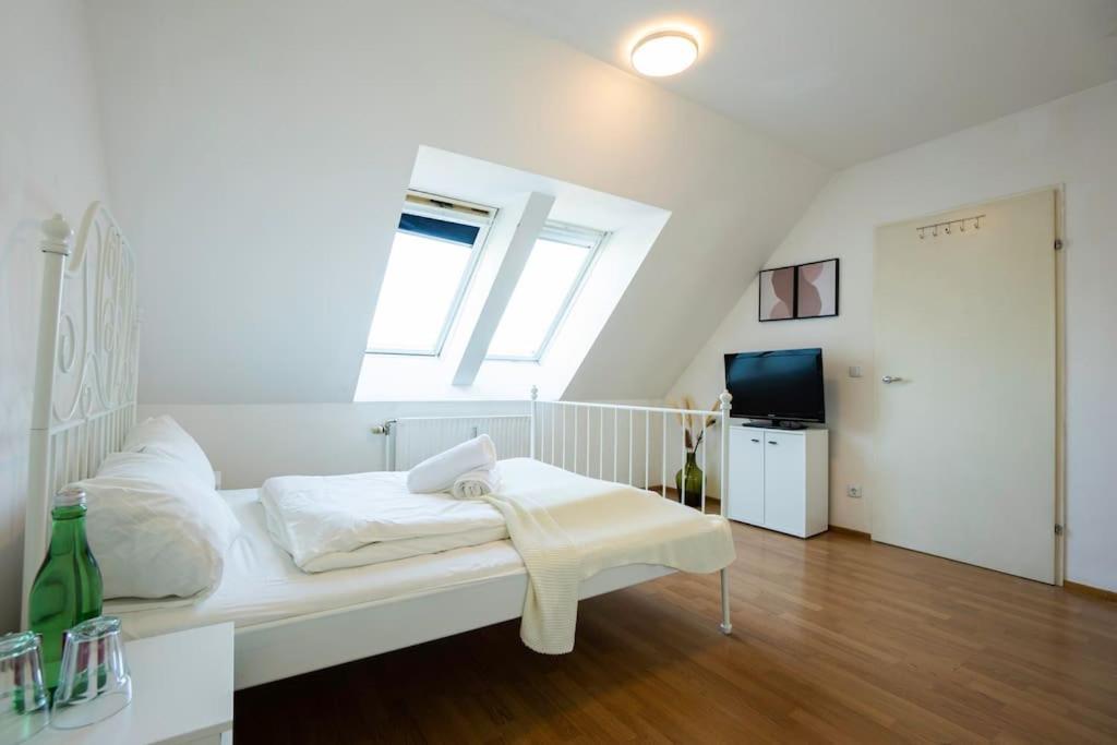 Stylish 2 Floor Penthouse • 15 Min To City Center Viyana Dış mekan fotoğraf